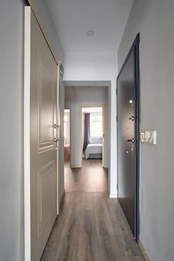 Taxim Home With Terrace Istanbul Apartment